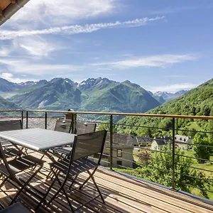 https://maison-grust-5-pieces-12-personnes-fr-1-402-110.midi-pyreneeshotels.com