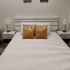https://appartement-champs-elysees-1.fr-paris.fr